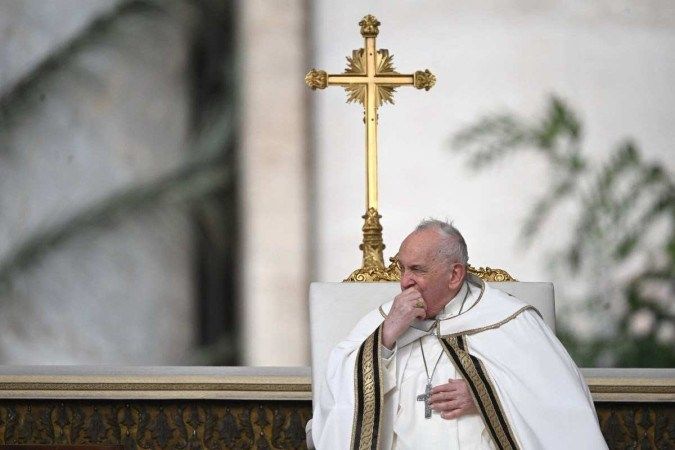 Papa Francisco faz oração pelos gaúchos após tragédia no Estado