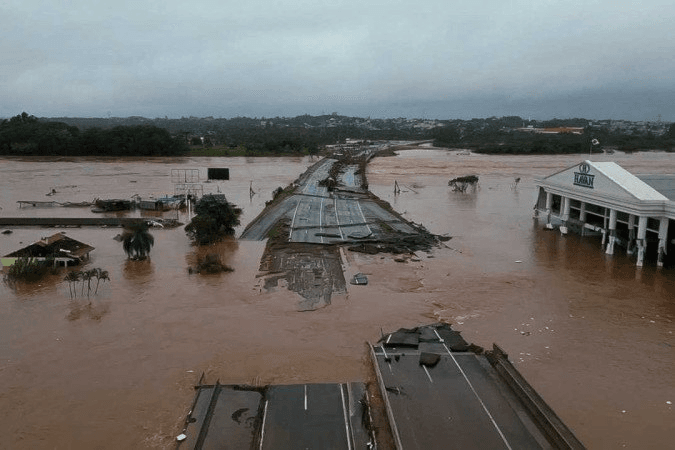 Sobe para 56 o número de mortos devido a chuva no Rio Grande do Sul