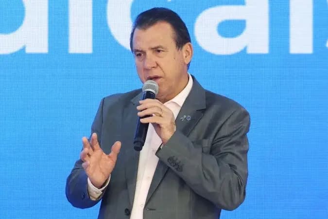 Ministro do Trabalho defende ‘trabalhar para viver’ e critica escala 6x1