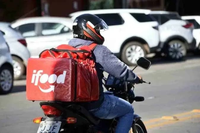 Cade arquiva processo contra iFood movido por empresa de delivery do Magalu