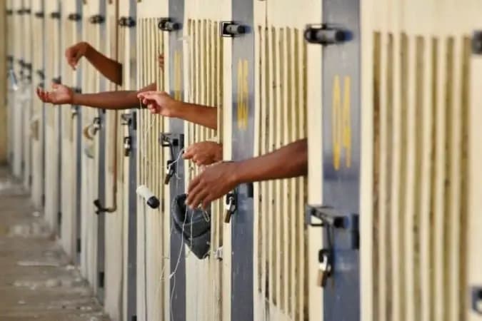 Diminuição da maioridade penal volta à pauta e reacende debate
