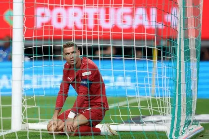 Primeiro-ministro de Portugal tentou convencer CR7 a ficar na seleção