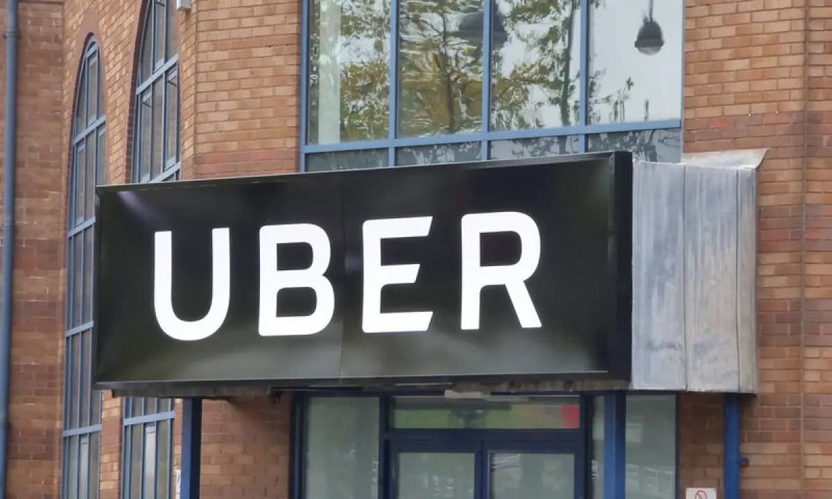 Função ‘oculta’ da Uber facilita pedido de ajuda à polícia durante corrida