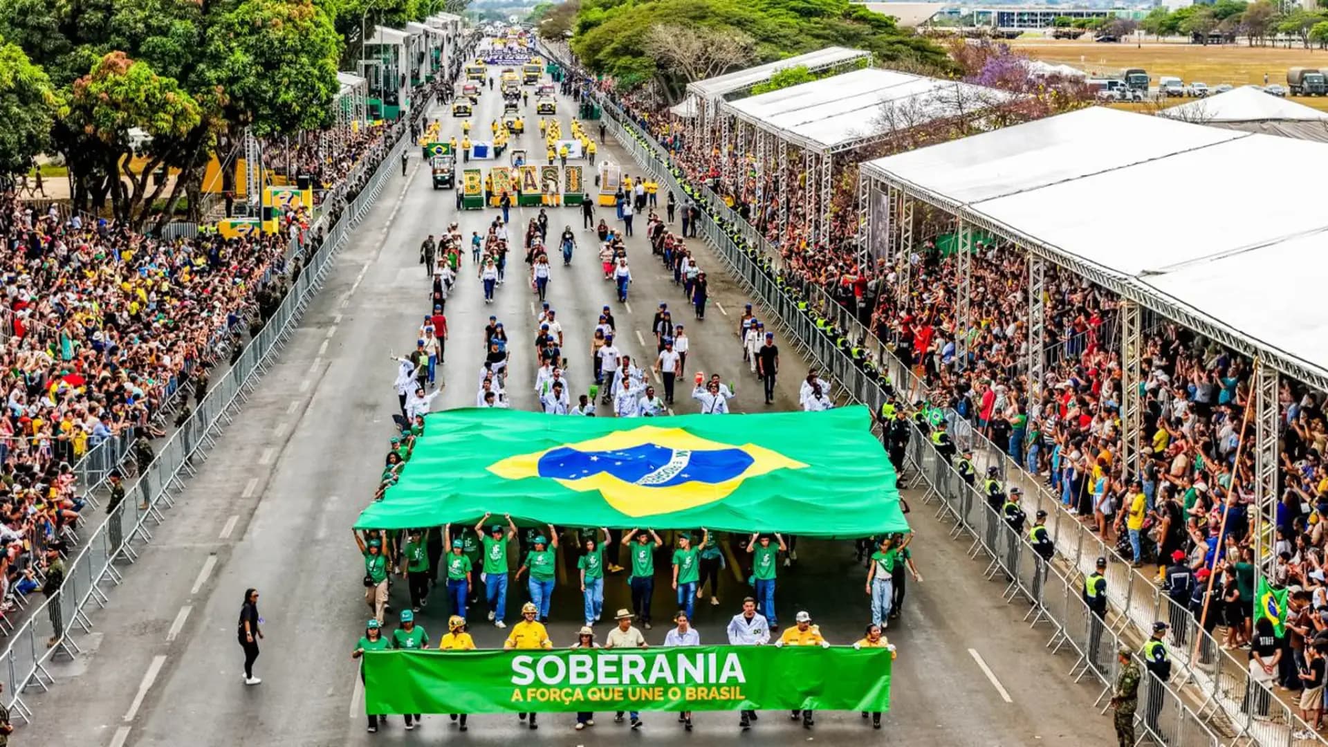 7 de Setembro reúne 70 mil pessoas na Esplanada em Brasília