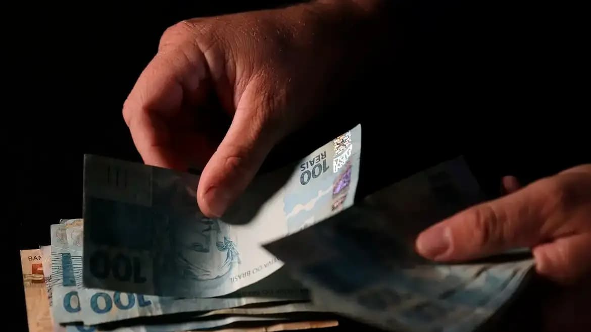 Câmara aprova perdão de dívidas e aumento de limites para MEIs