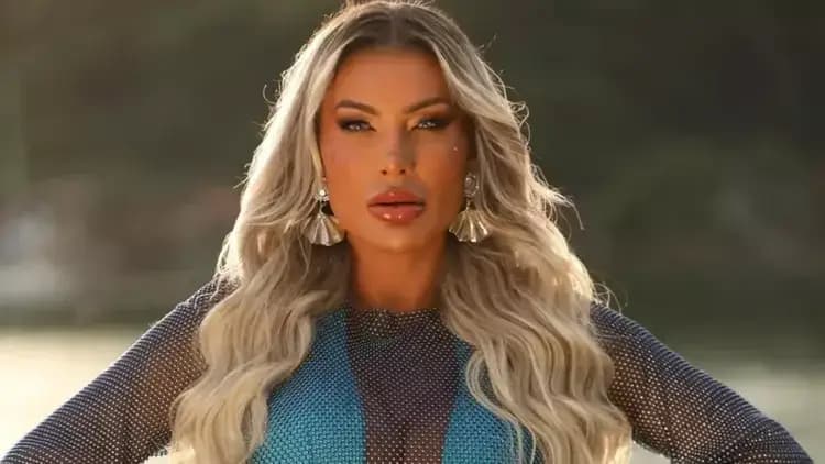 O impressionante antes e depois de Andressa Urach: veja cada cirurgia feita