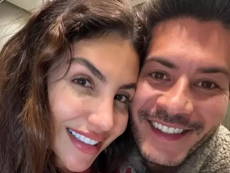 Arthur Aguiar reencontra Jheny Santucci após anúncio de separação