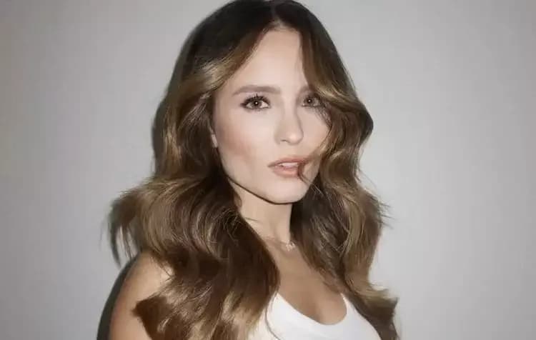 Larissa Manoela revela quando pretende engravidar e movimenta planos