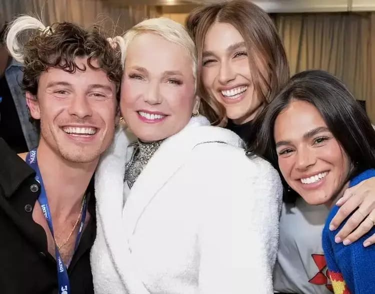 Bruna Marquezine madrinha do filho de Sasha? Atriz se emociona com gravidez