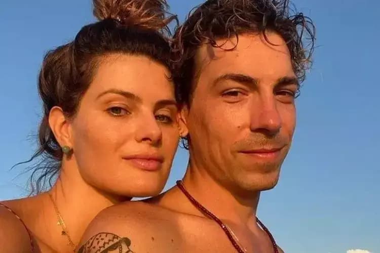 Isabeli Fontana e Di Ferrero trocam mansão por apartamento em SP