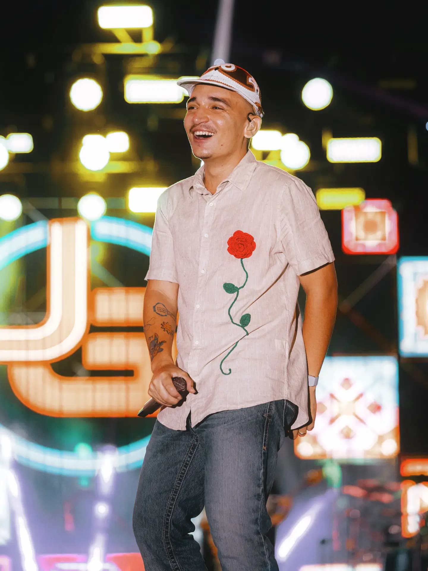 João Gomes celebra sucesso do piseiro e novos shows