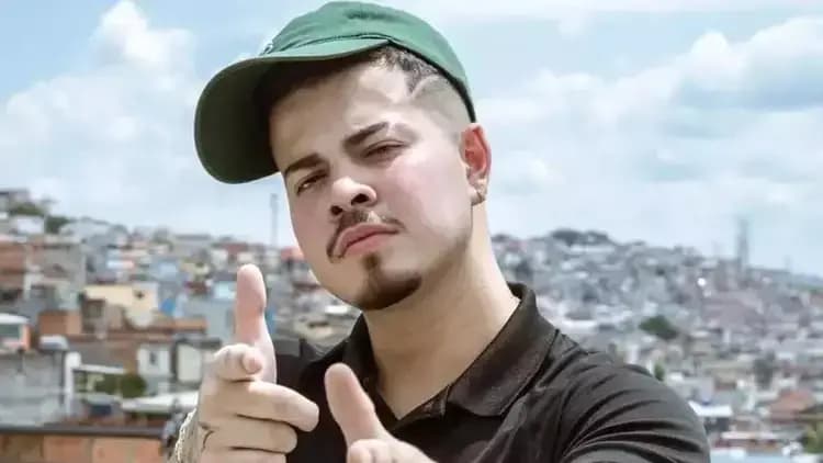 Jottapê bate o sino e abandona A Fazenda 18 após saída de aliado