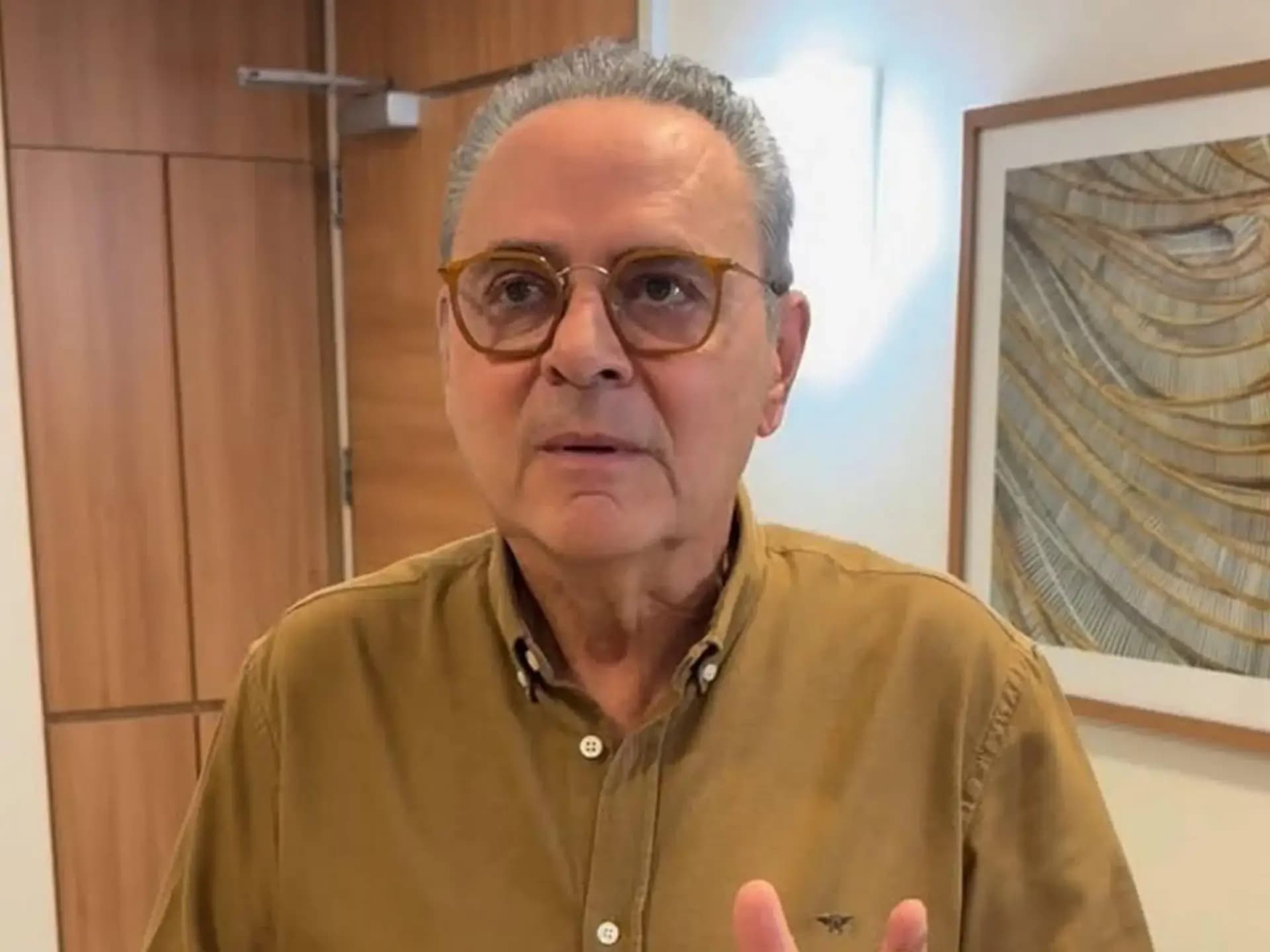Luis Roberto se pronuncia após diagnóstico: "Momento difícil"