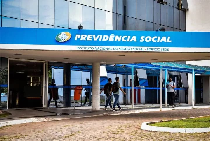 Aposentadoria fica mais distante para o trabalhador em 2026