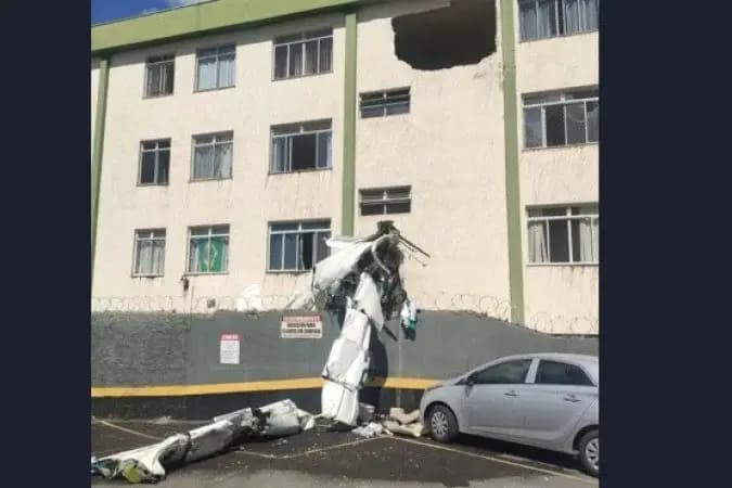 Vídeo mostra exato momento em que avião bate em prédio em Belo Horizonte