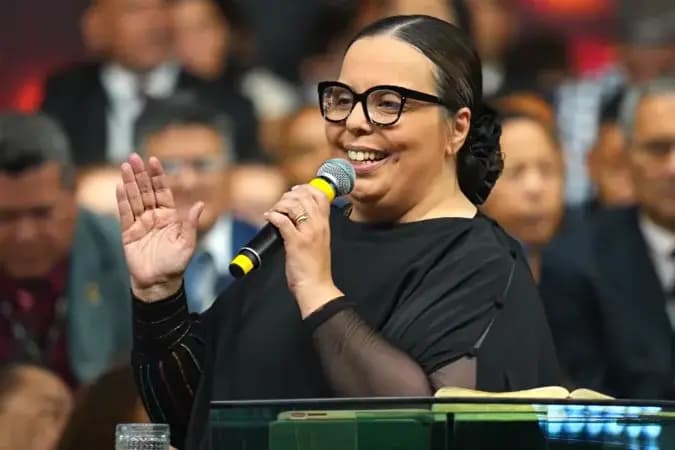 Quem é a pastora que denunciou violência sexual e uniu até Janja e Michelle
