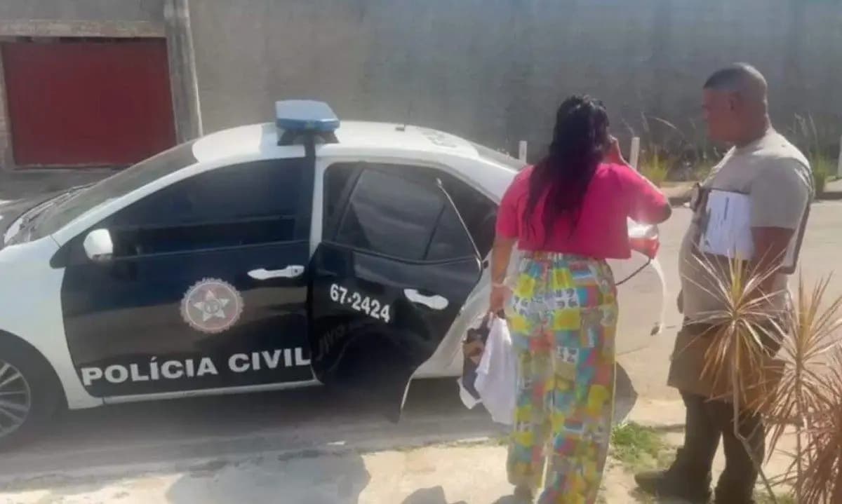 Estudante de medicina usa o próprio sobrenome para fingir ser médica no Rio