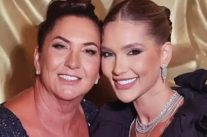 Mãe de Virginia se irrita após filha ser acusada de racismo