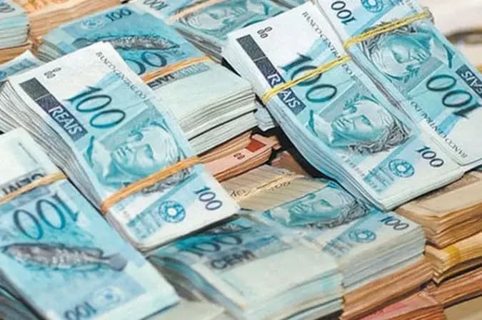 Ex-marido vai à Justiça após mulher ganhar R$ 103 milhões na Mega-Sena