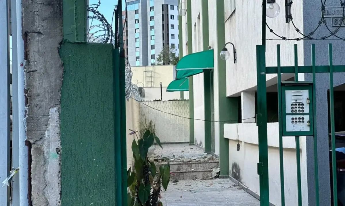 Queda de avião em BH: moradores já podem retornar para prédio atingido
