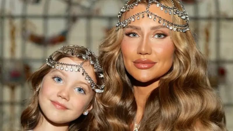 Filha de Roberto Justus e Ana Paula Siebert troca luxo por loja comum; veja