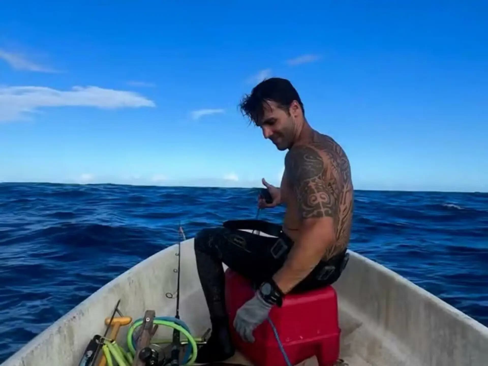 Ex-marido de Ivete Sangalo passa o Carnaval pescando