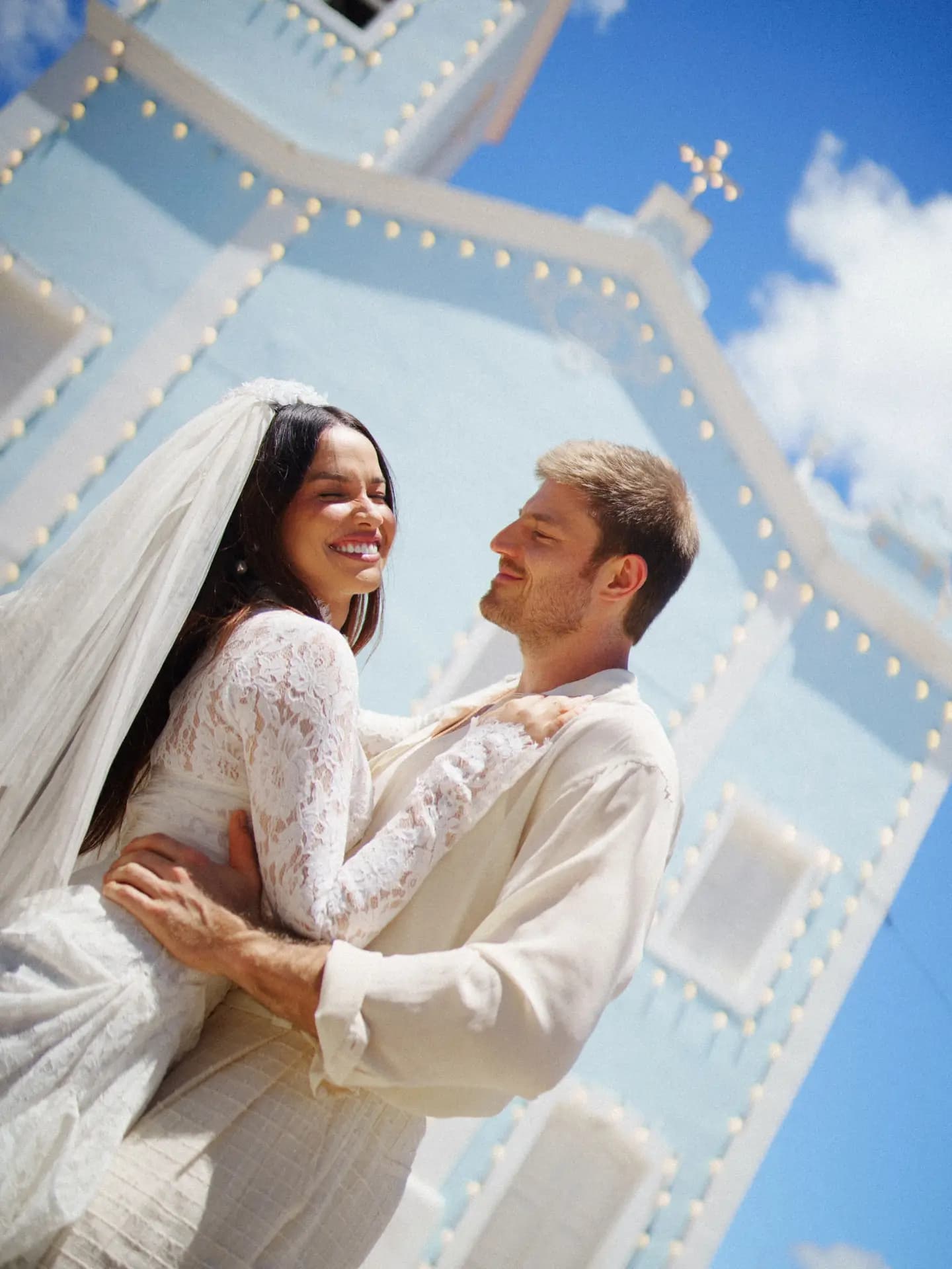 Juliette e Kaique Cerveny celebram casamento religioso no Recife