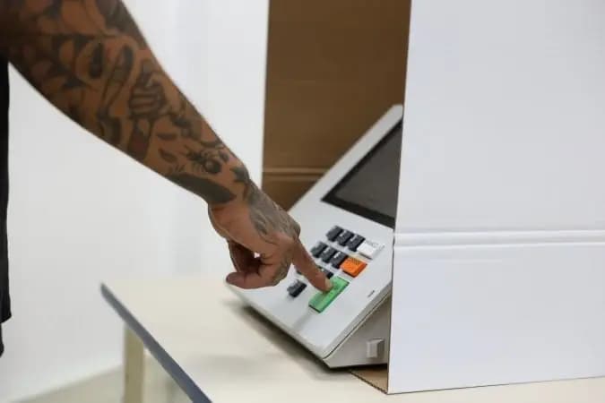 Fica proibida a prisão de candidatos e fiscais a partir deste sábado